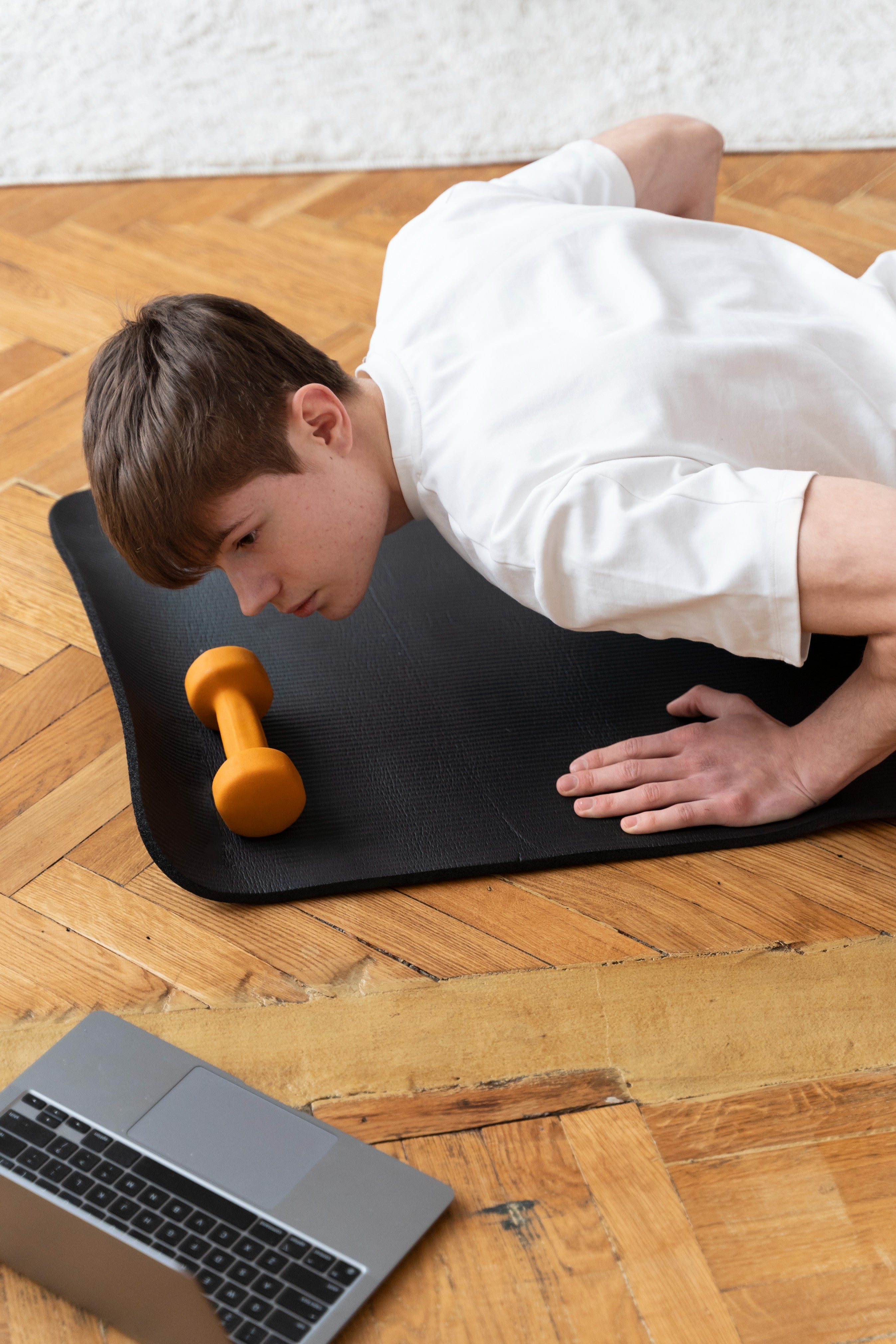 Stay Active Every Day: A Guide to Functional Training with Home Gym Equipment