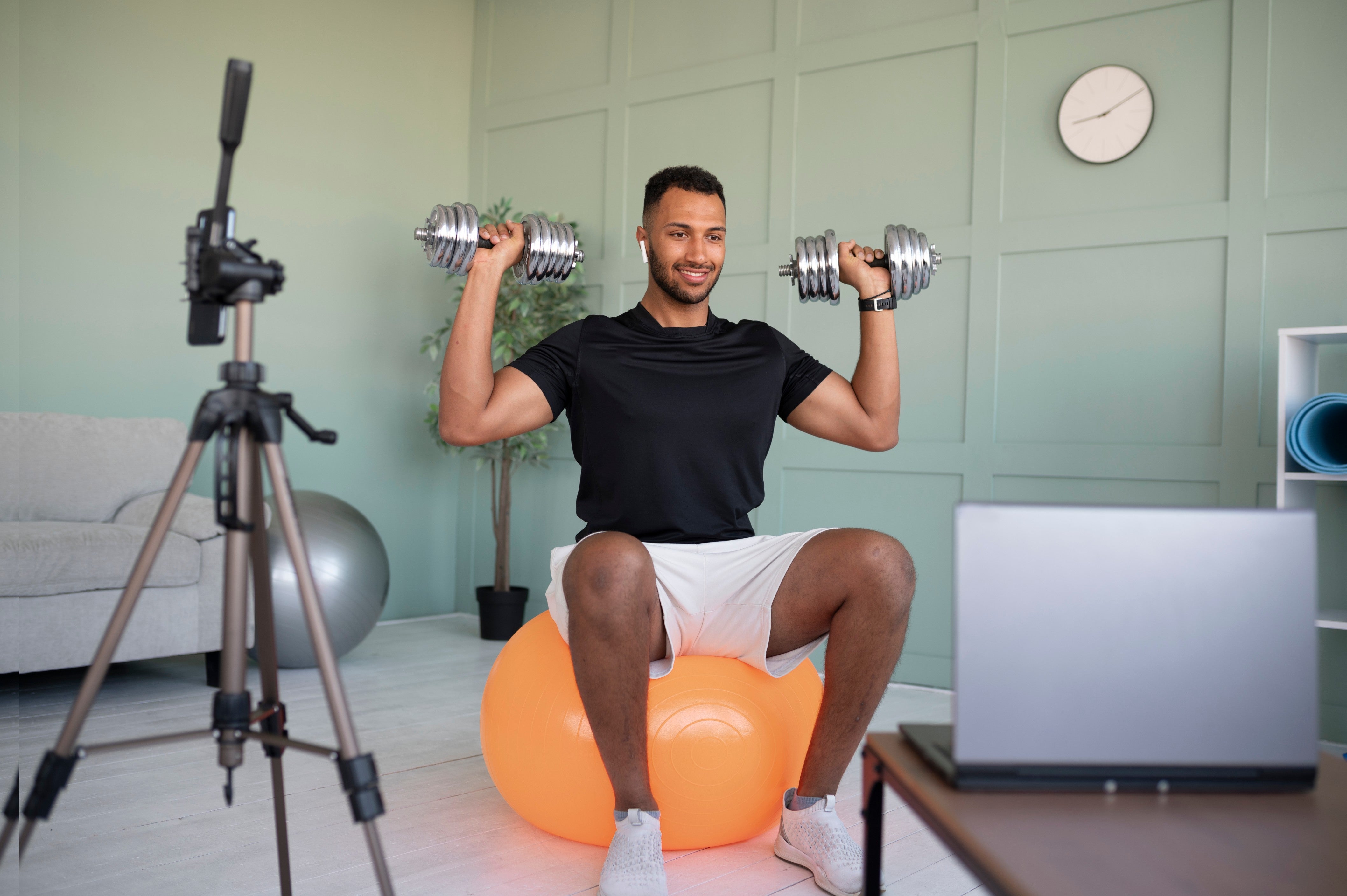 From Diet to Dumbbells: A Full Body Strategy for Summer Wellness in Dubai